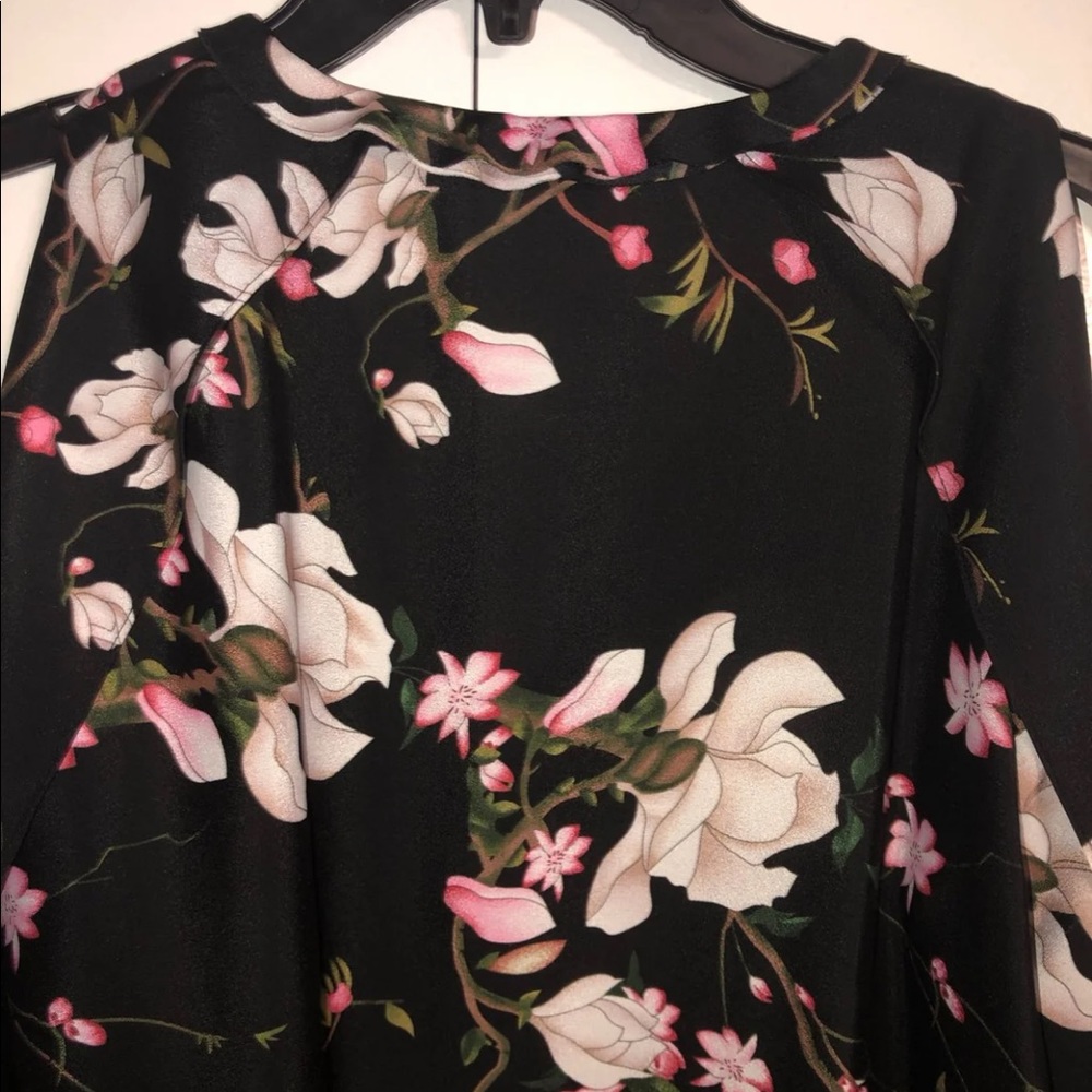 Mika Mindel Polyester Floral Blouse View 5